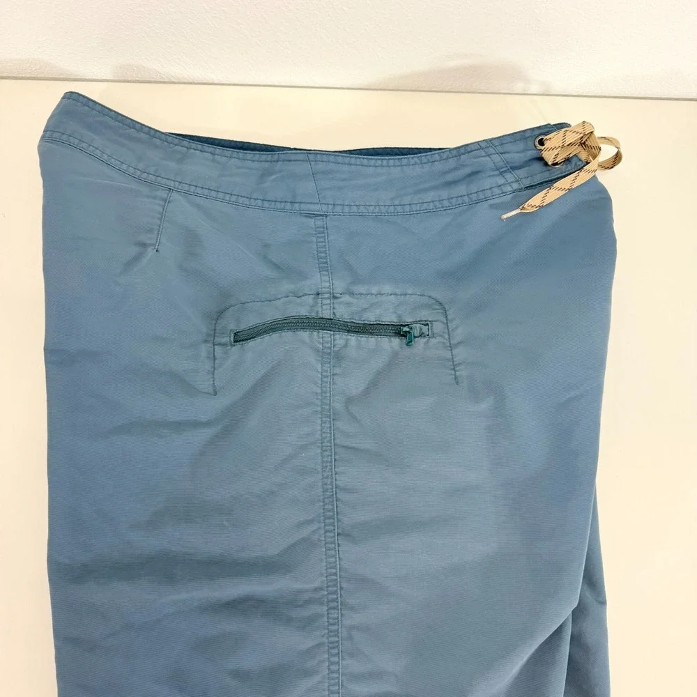 Patagonia Mens Gorpcore Wavefarer Slate Blue Board Swim Surf Shorts Size 33